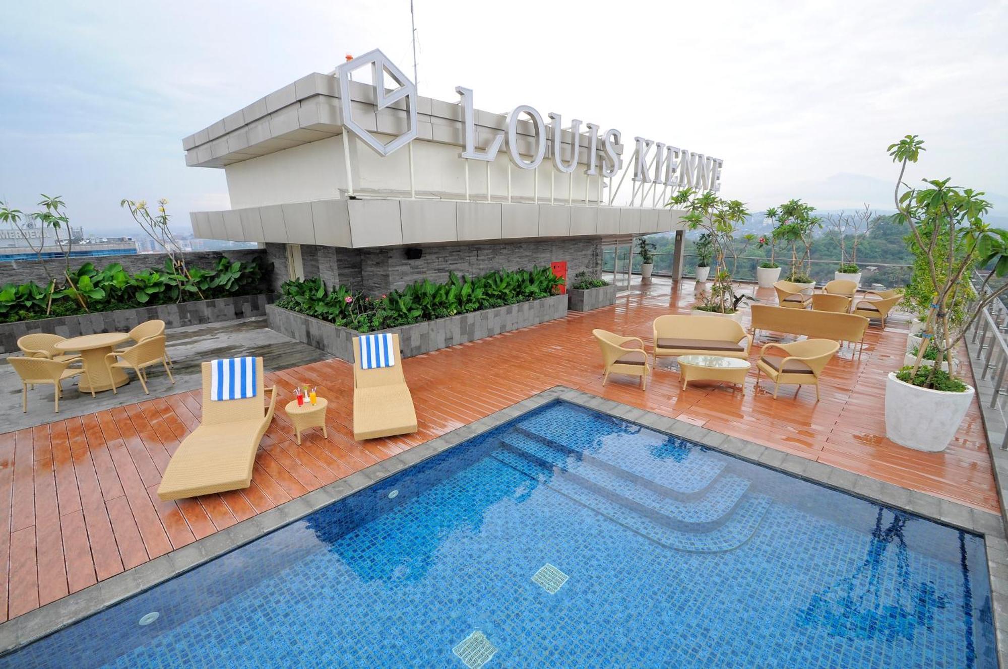 Louis Kienne Hotel Pandanaran Semarang Eksteriør billede