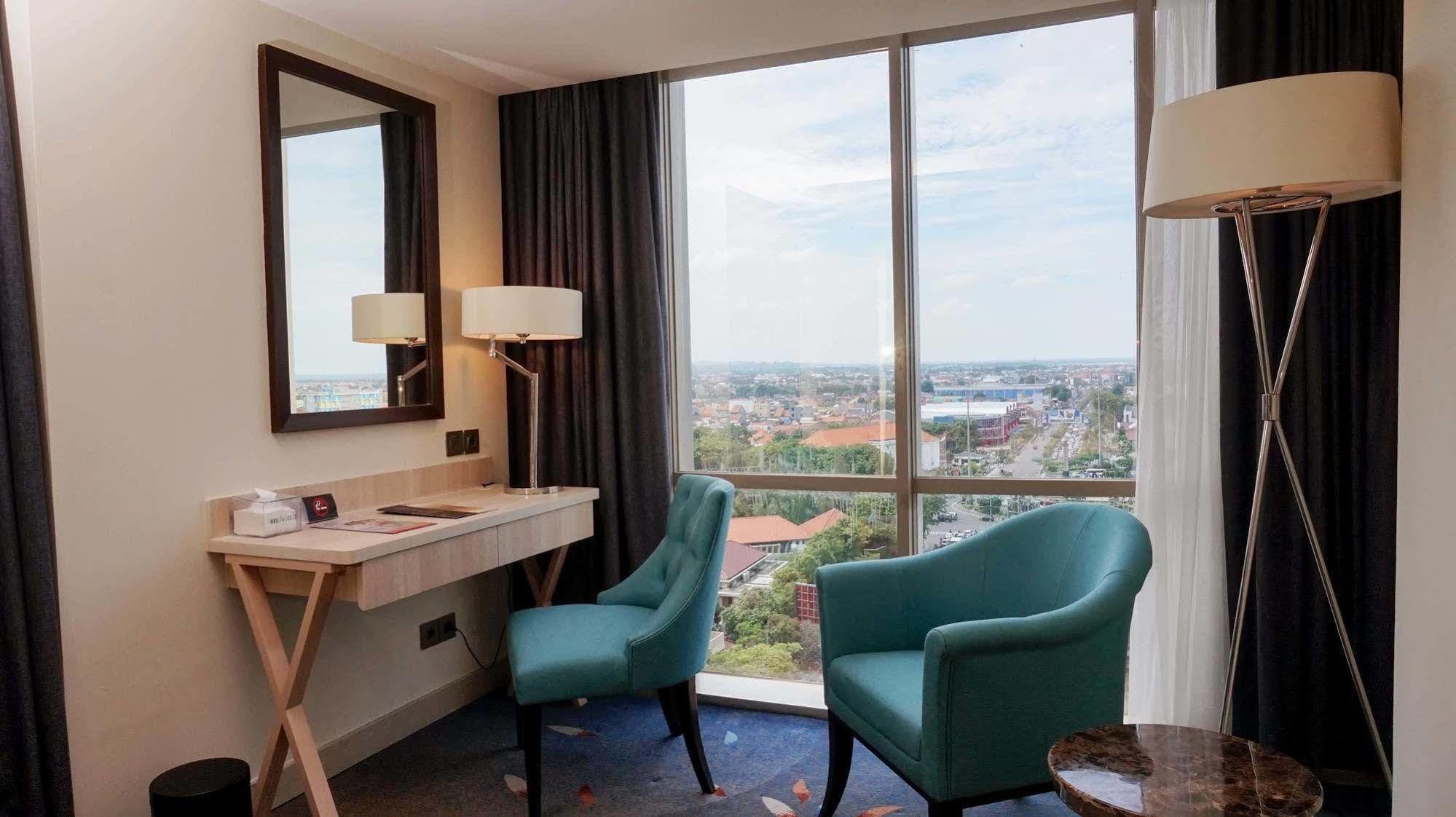Louis Kienne Hotel Pandanaran Semarang Eksteriør billede